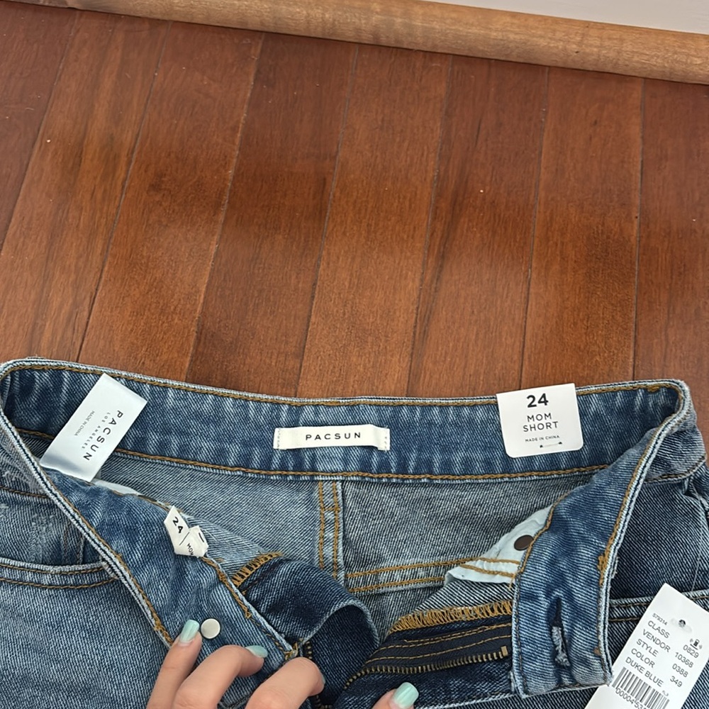 Pacsun Multicolor Women's Denim Mom Shorts - Picture 2 of 3